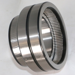 Full complement needle roller bearing with inner ring solid ferrule NAV4004
